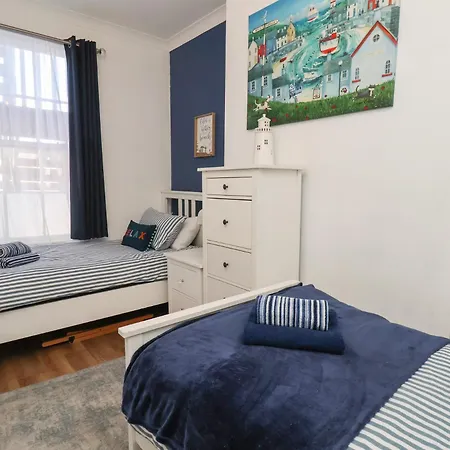 Granby Place 2 Apartment